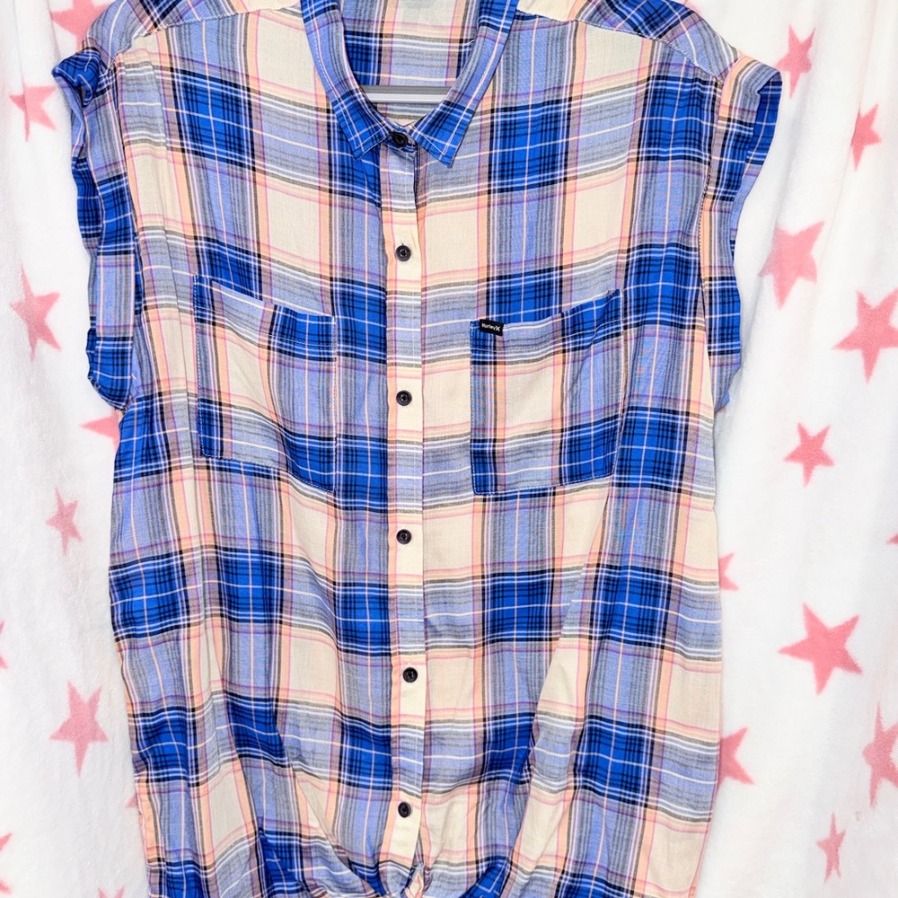 HURLEY XL Blue, Cream and Peach Plaid Button-Up Shirt